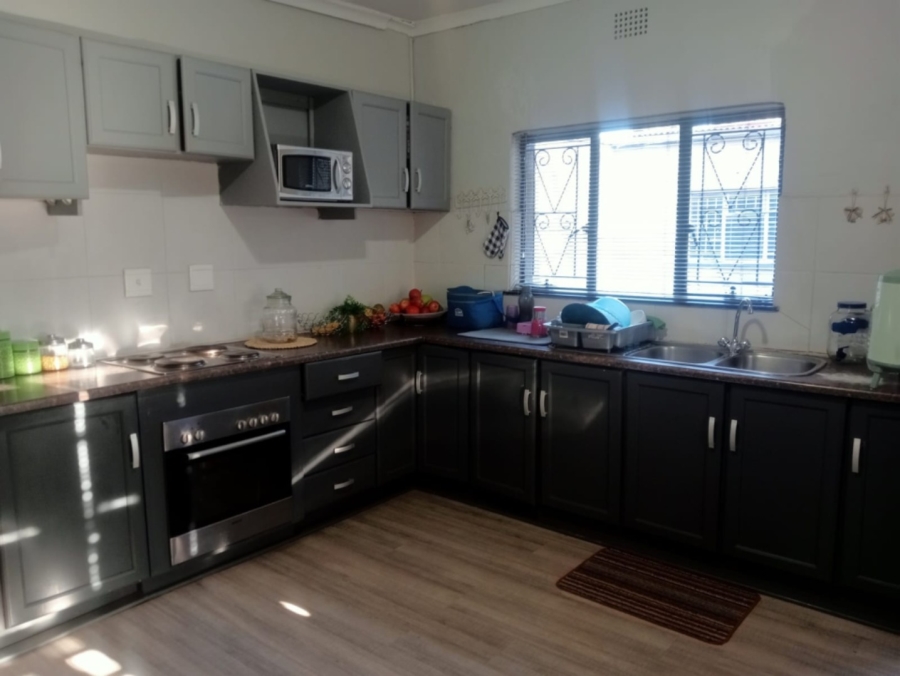 4 Bedroom Property for Sale in Noordhoek Free State